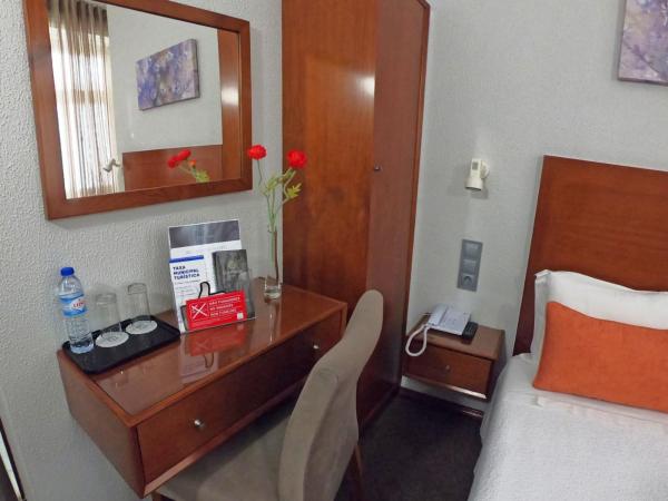 Lusitana Hotel : photo 8 de la chambre chambre double