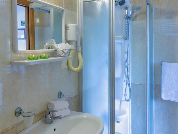 Hotel Sultano : photo 5 de la chambre chambre quadruple