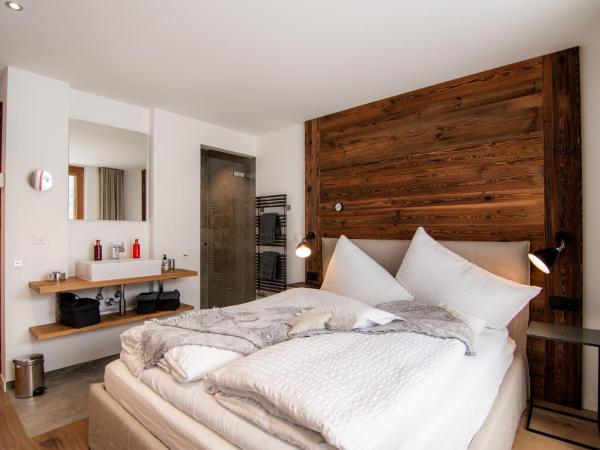 Boutique Lodge Spycher : photo 3 de la chambre chambre double - vue sur montagne
