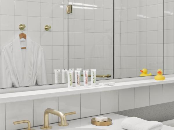 21c Museum Hotel Chicago : photo 9 de la chambre chambre deluxe avec 2 lits doubles