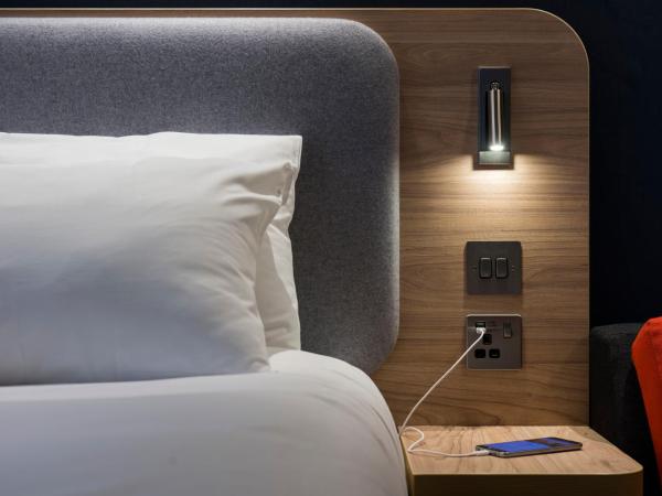 Holiday Inn Express Bath, an IHG Hotel : photo 2 de la chambre chambre standard