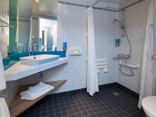 Holiday Inn Express Bath, an IHG Hotel : photo 5 de la chambre chambre double standard - accessible aux personnes à mobilité réduite