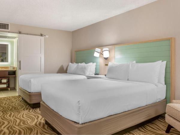 Wyndham Garden Lake Buena Vista Disney Springs® Resort Area : photo 1 de la chambre chambre standard avec 2 lits doubles - vue sur cour