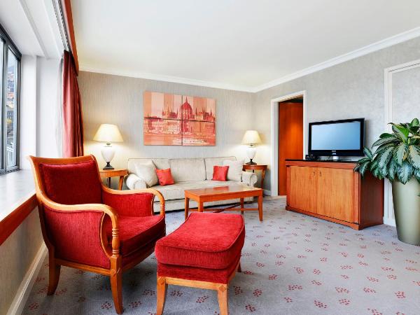 InterContinental Budapest, an IHG Hotel : photo 9 de la chambre grande suite château avec lit king-size - vue sur fleuve