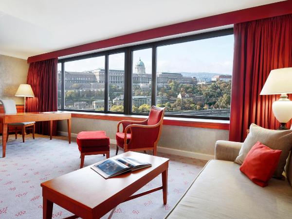 InterContinental Budapest, an IHG Hotel : photo 8 de la chambre grande suite château avec lit king-size - vue sur fleuve