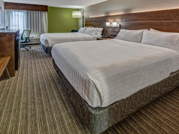 Holiday Inn Express Memphis Medical Center - Midtown, an IHG Hotel : photo 3 de la chambre chambre avec 2 grands lits queen-size 
