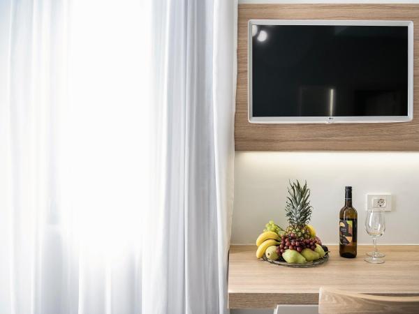 Epavli Boutique Hotel : photo 5 de la chambre appartement - vue sur jardin
