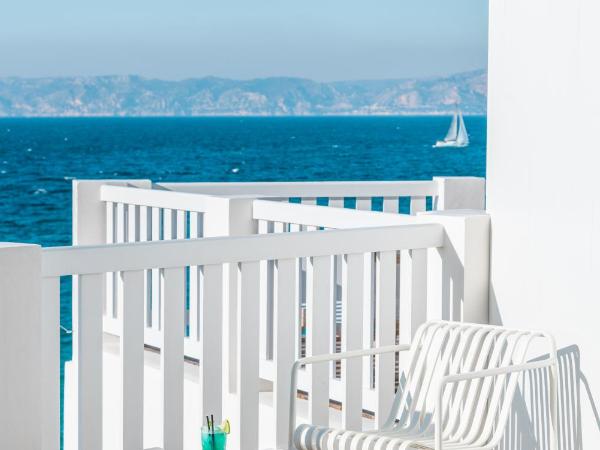 Les Bords De Mer : photo 2 de la chambre chambre double exécutive avec terrasse