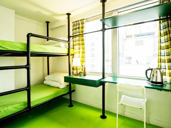 Yesinn @YMT : photo 3 de la chambre hébergement confort avec lit superposé et salle de bains privative