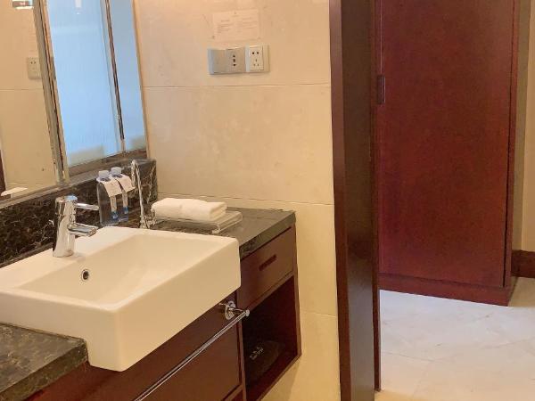 Soluxe Hotel Guangzhou - Overseas Buyers Registration Service&Canton Fair Free Shuttle Bus 15 Oct to 04 Nov : photo 6 de la chambre chambre lit king-size supérieure - vue sur jardin