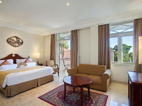 The Phoenix Hotel Yogyakarta - Handwritten Collection : photo 3 de la chambre suite lit king-size legendary