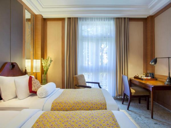 The Phoenix Hotel Yogyakarta - Handwritten Collection : photo 3 de la chambre chambre lit queen-size ou lits jumeaux supérieure patrimoine