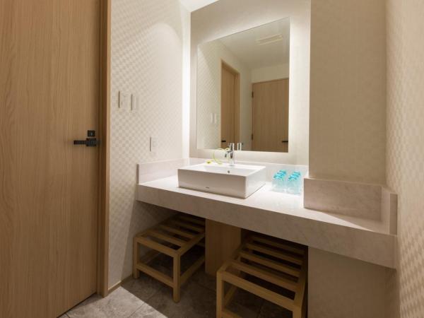 IAM HOTEL : photo 8 de la chambre chambre familiale deluxe