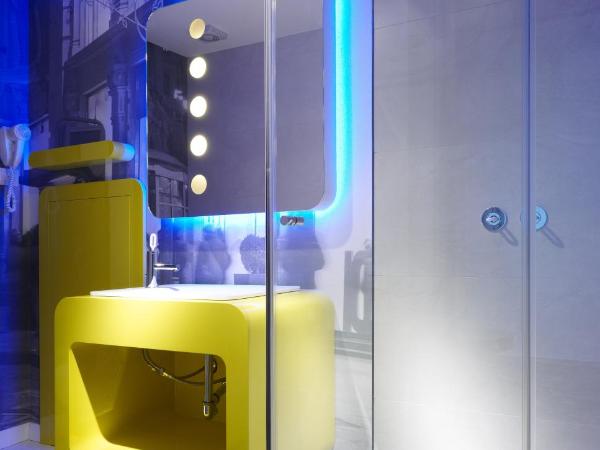 The Street Milano Duomo | a Design Boutique Hotel : photo 3 de la chambre suite familiale avec 2 chambres