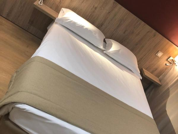 Hotel Victor Hugo : photo 1 de la chambre chambre triple