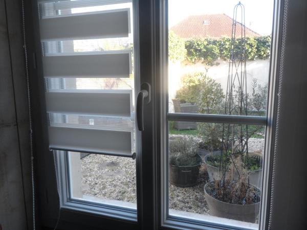 Suite en Terrasse à Cognac : photo 7 de la chambre chambre double