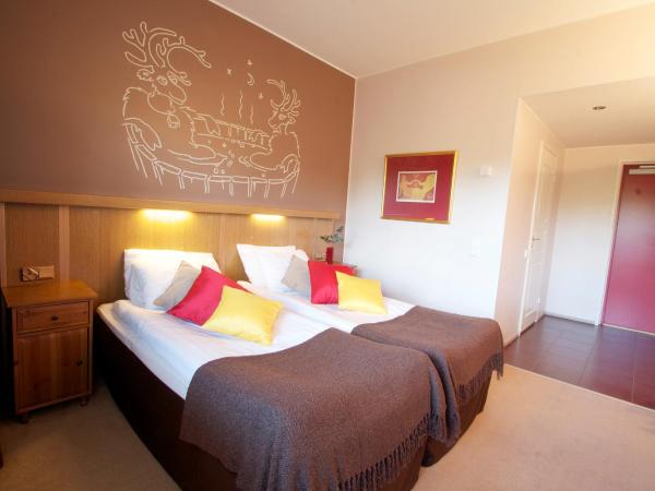 Hotel Hullu Poro : photo 6 de la chambre chambre lits jumeaux standard avec baignoire