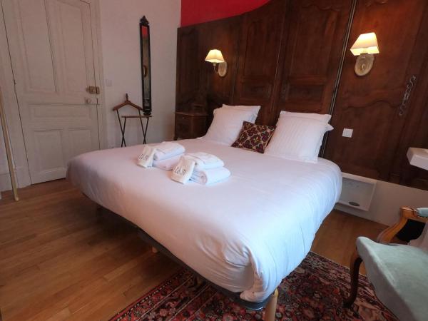 Le 31 B&B Amboise Centre : photo 5 de la chambre chambre lit king-size