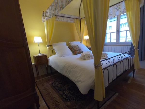 Le 31 B&B Amboise Centre : photo 5 de la chambre chambre double