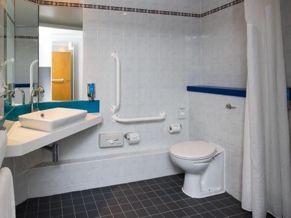 Holiday Inn Express London-Hammersmith, an IHG Hotel : photo 6 de la chambre chambre double standard - accessible aux personnes à mobilité réduite