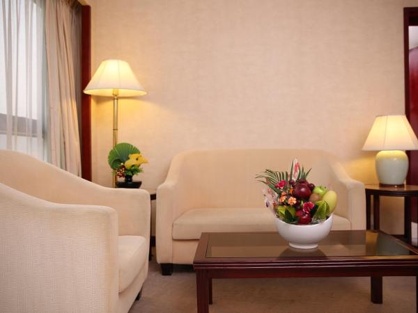 Shenzhen Best Western Felicity Hotel, Luohu Railway Station : photo 2 de la chambre suite supérieure 