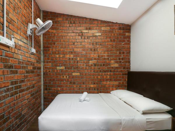 UrbanStay Industrial : photo 3 de la chambre chambre double Économique