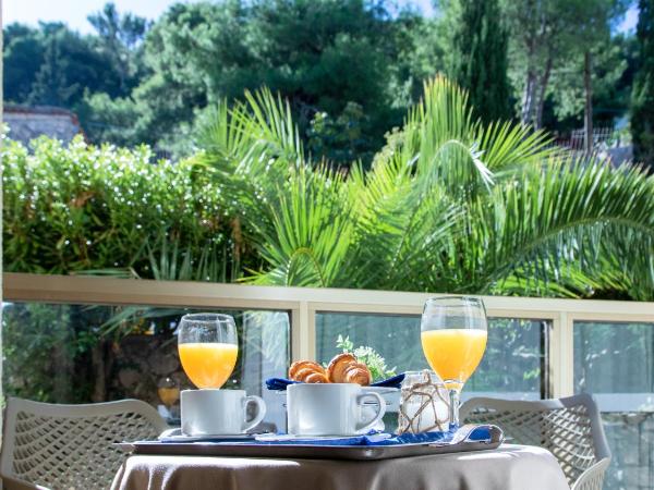Hotel Vis : photo 1 de la chambre chambre double/lits jumeaux standard avec balcon