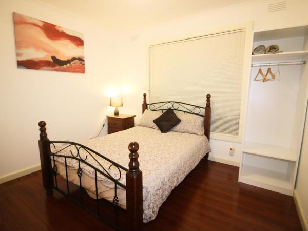 Sunny House - Melbourne Airport Home : photo 5 de la chambre chambre double Économique