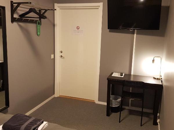 Vandrarhem Uppsala - Portalgatan : photo 6 de la chambre chambre double avec salle de bains commune