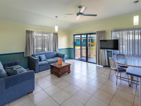 Ingenia Holidays Cairns Coconut : photo 3 de la chambre villa 2 chambres de luxe avec 2 salles de bains