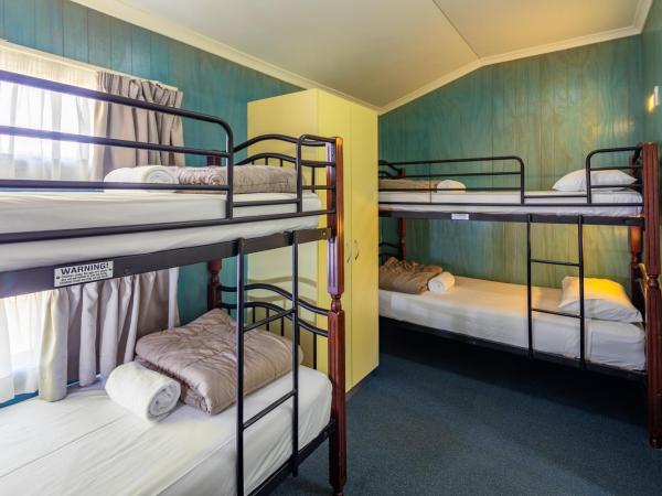 Ingenia Holidays Cairns Coconut : photo 5 de la chambre villa 2 chambres de luxe avec 2 salles de bains