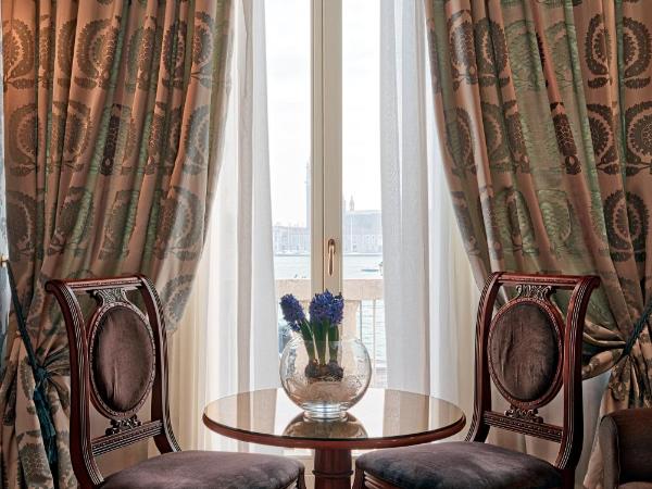Londra Palace Venezia : photo 5 de la chambre suite junior avec balcon - vue sur lagune