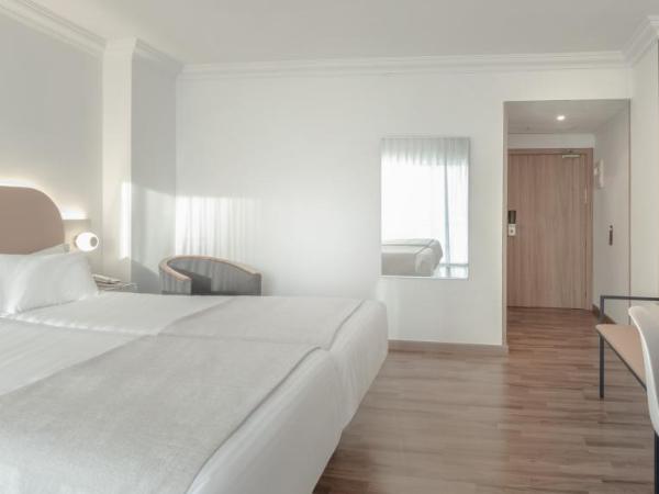 Hotel RH Victoria & Spa : photo 3 de la chambre chambre familiale avec terrasse (3 adultes)