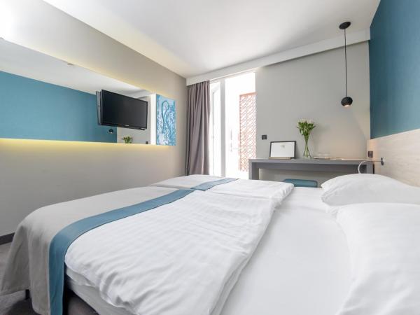 Hotel Kolovare : photo 4 de la chambre chambre double standard avec balcon 