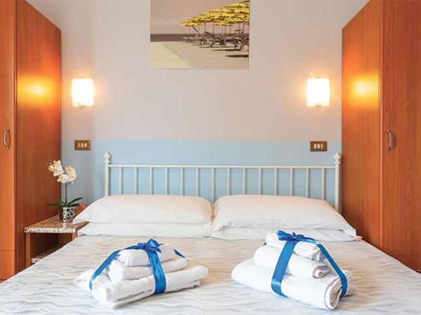 Hotel Tritone Rimini : photo 8 de la chambre petite chambre double