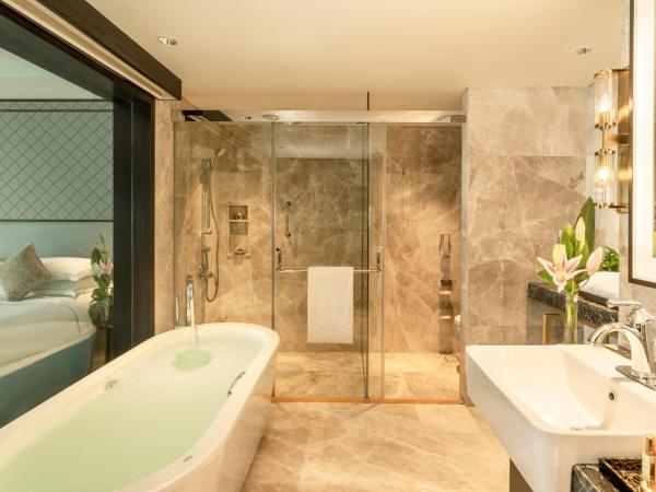 Taj Coromandel : photo 2 de la chambre suite exécutive avec accès au salon et navette aéroport aller-retour