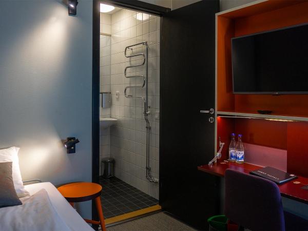 First Hotel Central : photo 4 de la chambre chambre simple Économique sans fenêtre