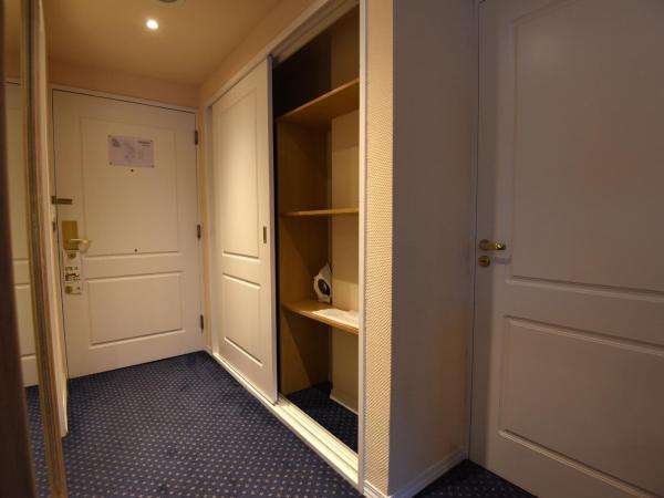 Holiday Inn Cordoba, an IHG Hotel : photo 9 de la chambre chambre lit king-size avec baignoire accessible aux personnes à mobilité réduite