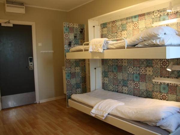 HI Oslo Haraldsheim : photo 3 de la chambre lit dans dortoir pour femmes de 6 lits