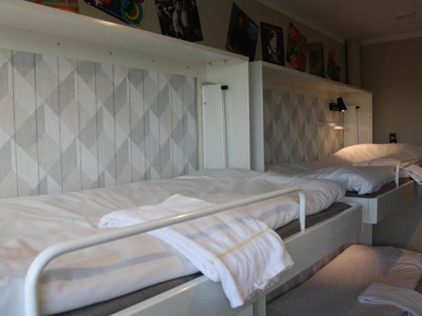 HI Oslo Haraldsheim : photo 2 de la chambre lit dans dortoir pour hommes de 6 lits