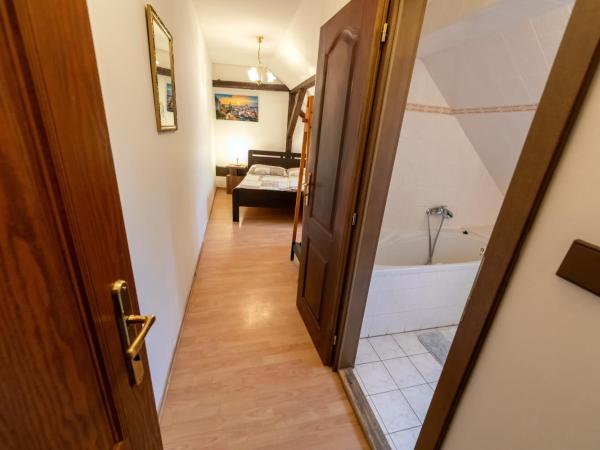 Pension Rosa : photo 9 de la chambre chambre double standard