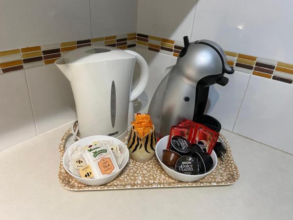 Pensión Cádiz : photo 3 de la chambre chambre double standard avec salle de bains commune