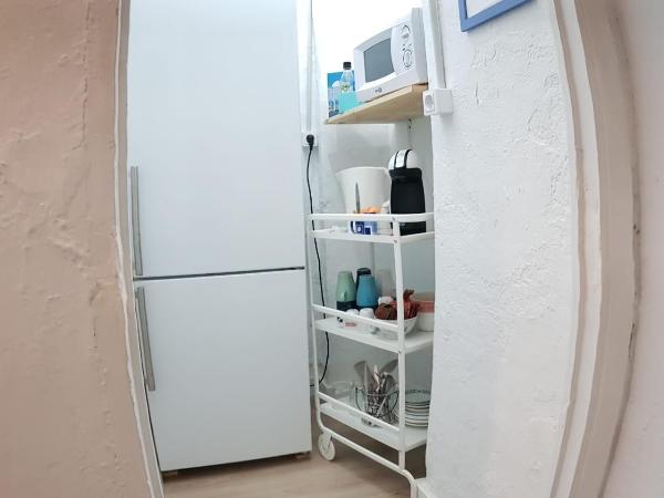 Pensión Cádiz : photo 2 de la chambre chambre double standard avec salle de bains commune