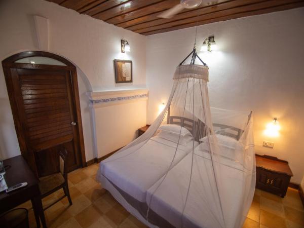 Old Courtyard Hotel : photo 4 de la chambre chambre double standard