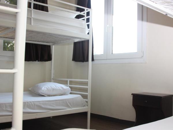 Pella Inn Hostel : photo 2 de la chambre lit dans dortoir mixte de 8 lits