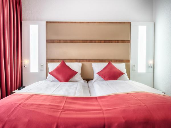 Hotel Senator : photo 3 de la chambre chambre double standard