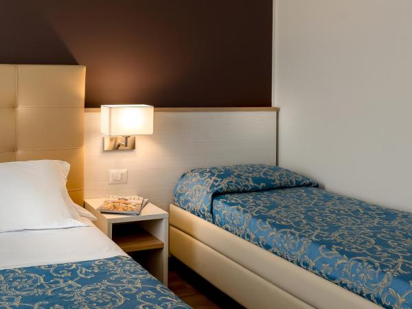 Hotel Sole Mio : photo 3 de la chambre chambre triple standard