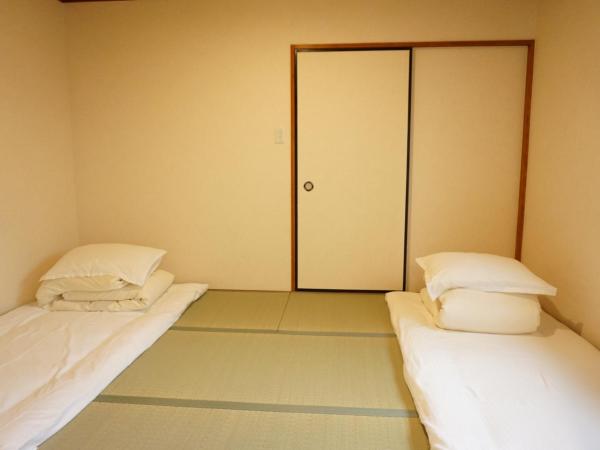 SYOGA A house, next to natural park : photo 3 de la chambre chambre double avec balcon