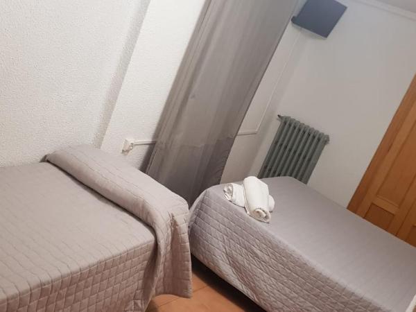 Plaza de España : photo 10 de la chambre chambre double