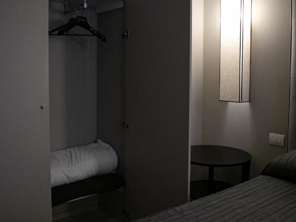 Imbriani Guest House : photo 4 de la chambre appartement